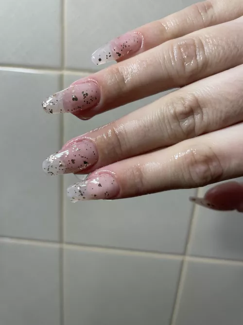 New set of nails. Wet by me 