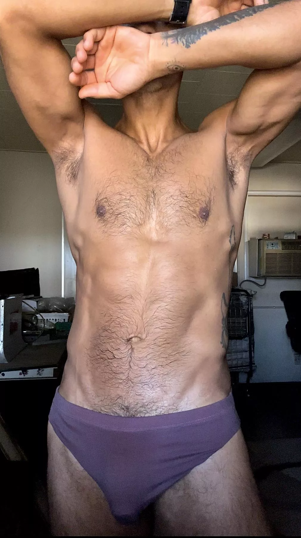 Sweaty and musky scents 