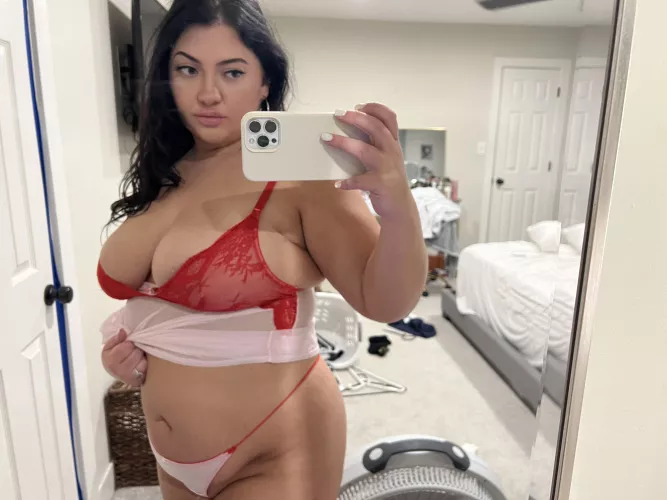 What caught ur attention first ?