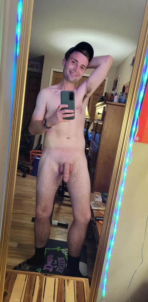 Would you guys like me to be your personal meteorologist? You can suck me off after my weather report. (22)