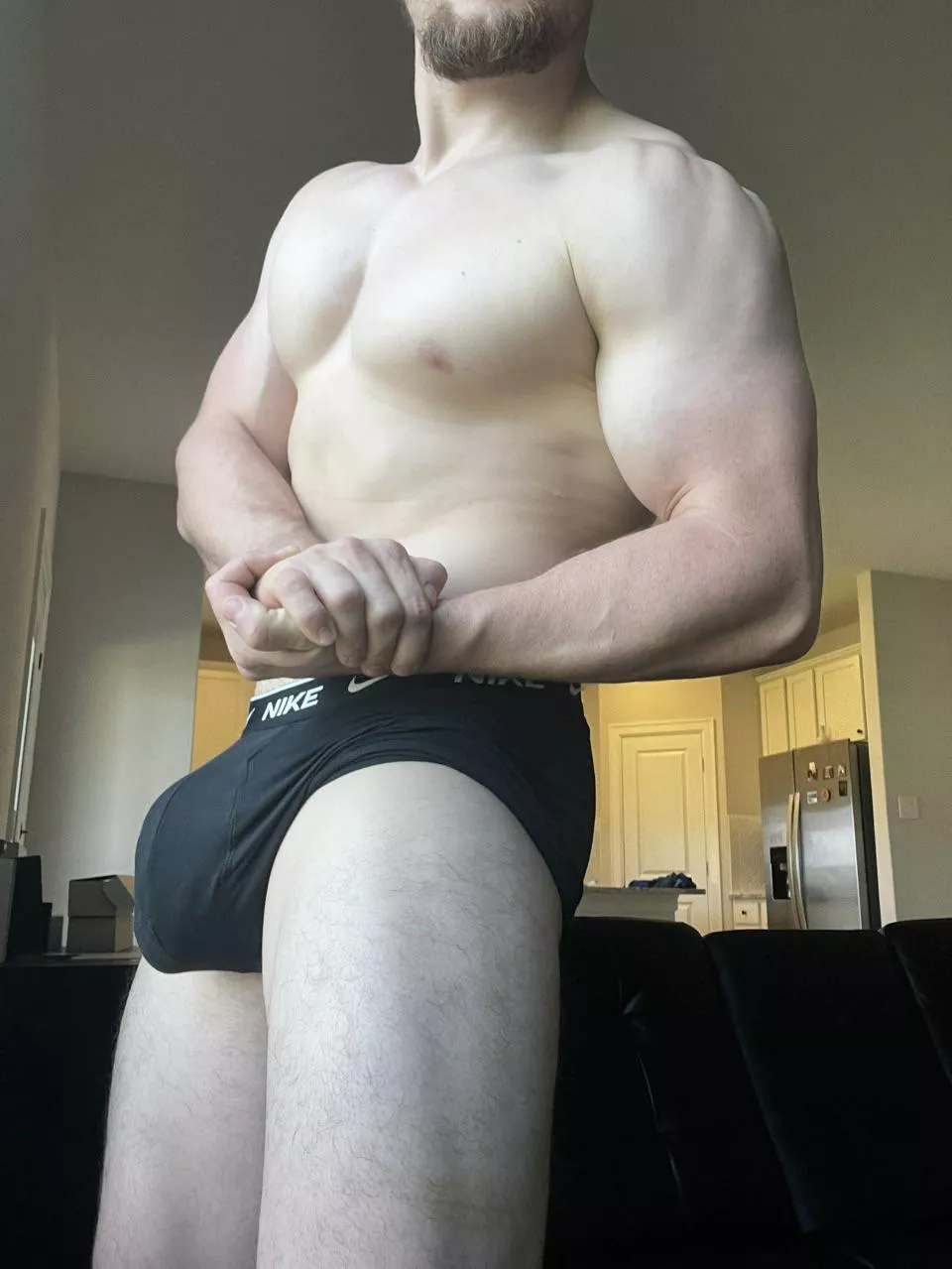 Daddy’s got a full pouch 👀