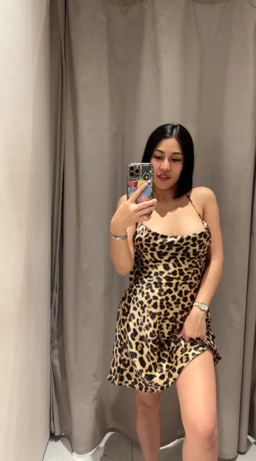 Do I look cute in my new dress?