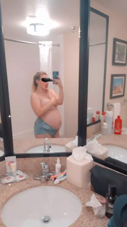 Do you like mom tummies ? ;) 20 year old mommy of 2 