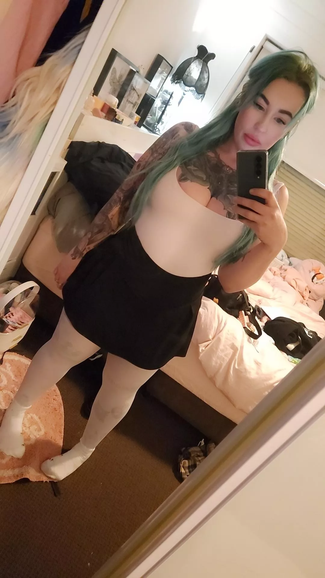 I'm a little Dolly today, all ready to be played with ! 