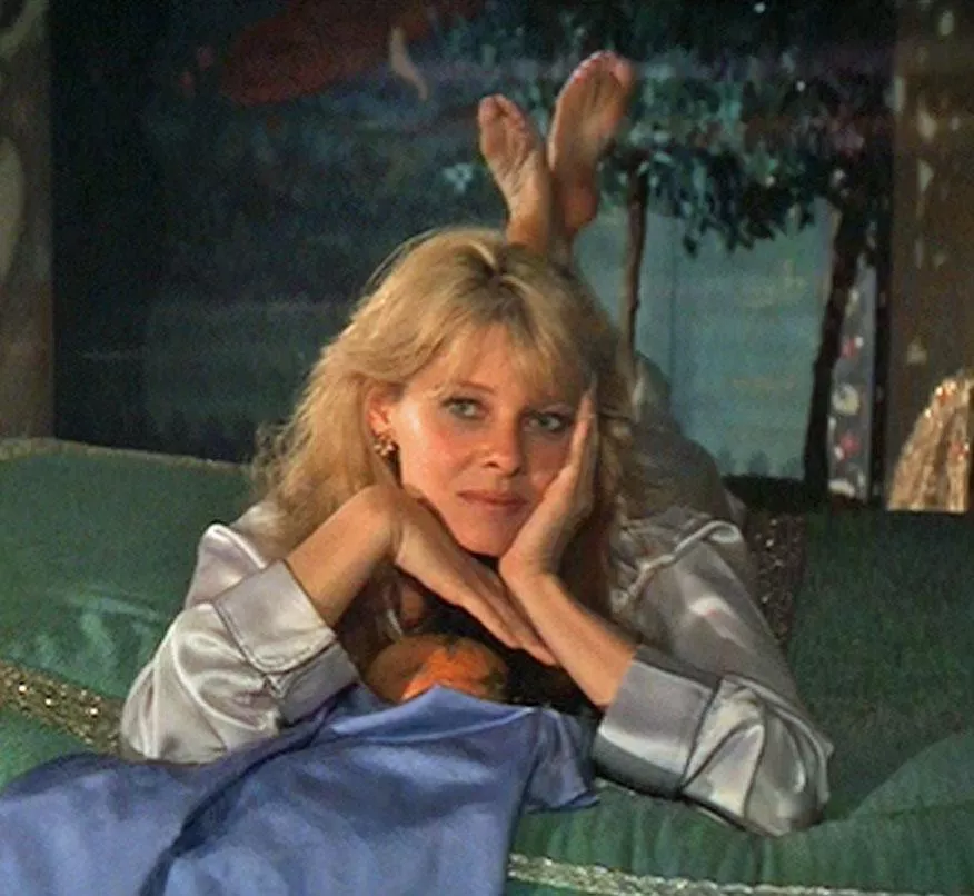 Kate Capshaw (1984)