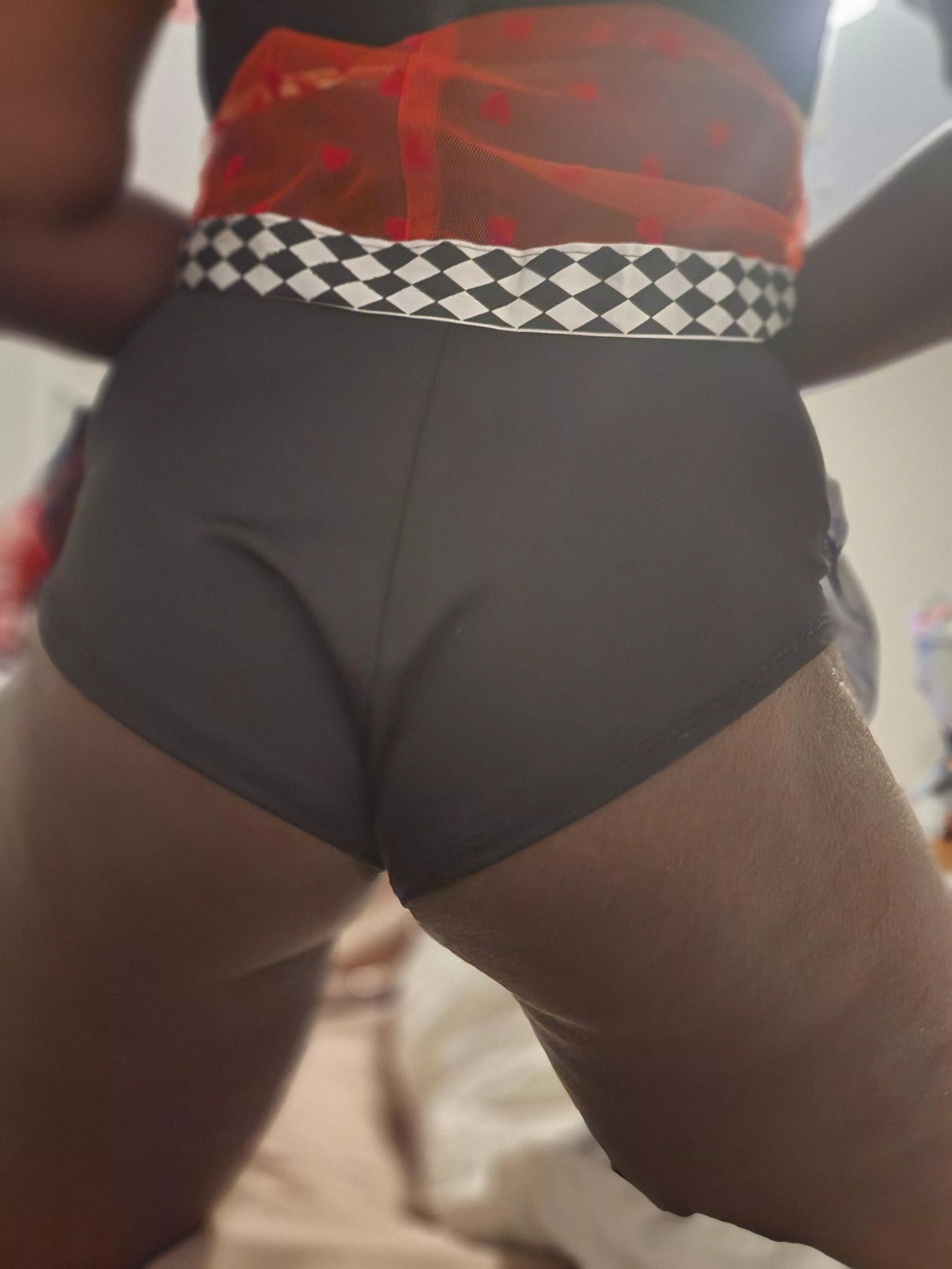 Laye humpday post