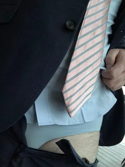 Made it to Thursday, and still keeping it blue. Four consecutive days of blue underwear. I might shake things up tomorrow (43)