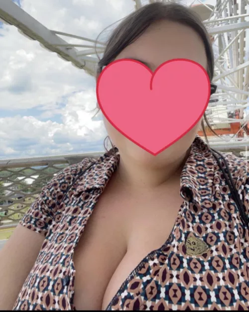 Outfit for the fair today 😊