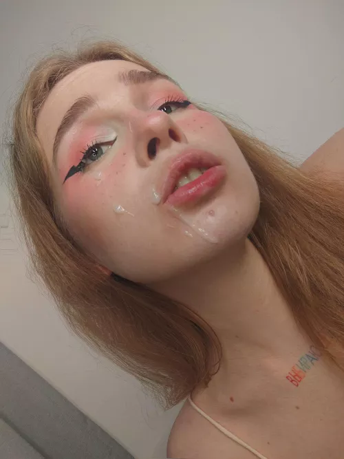 Received a cosmetic massage from an honest shooter