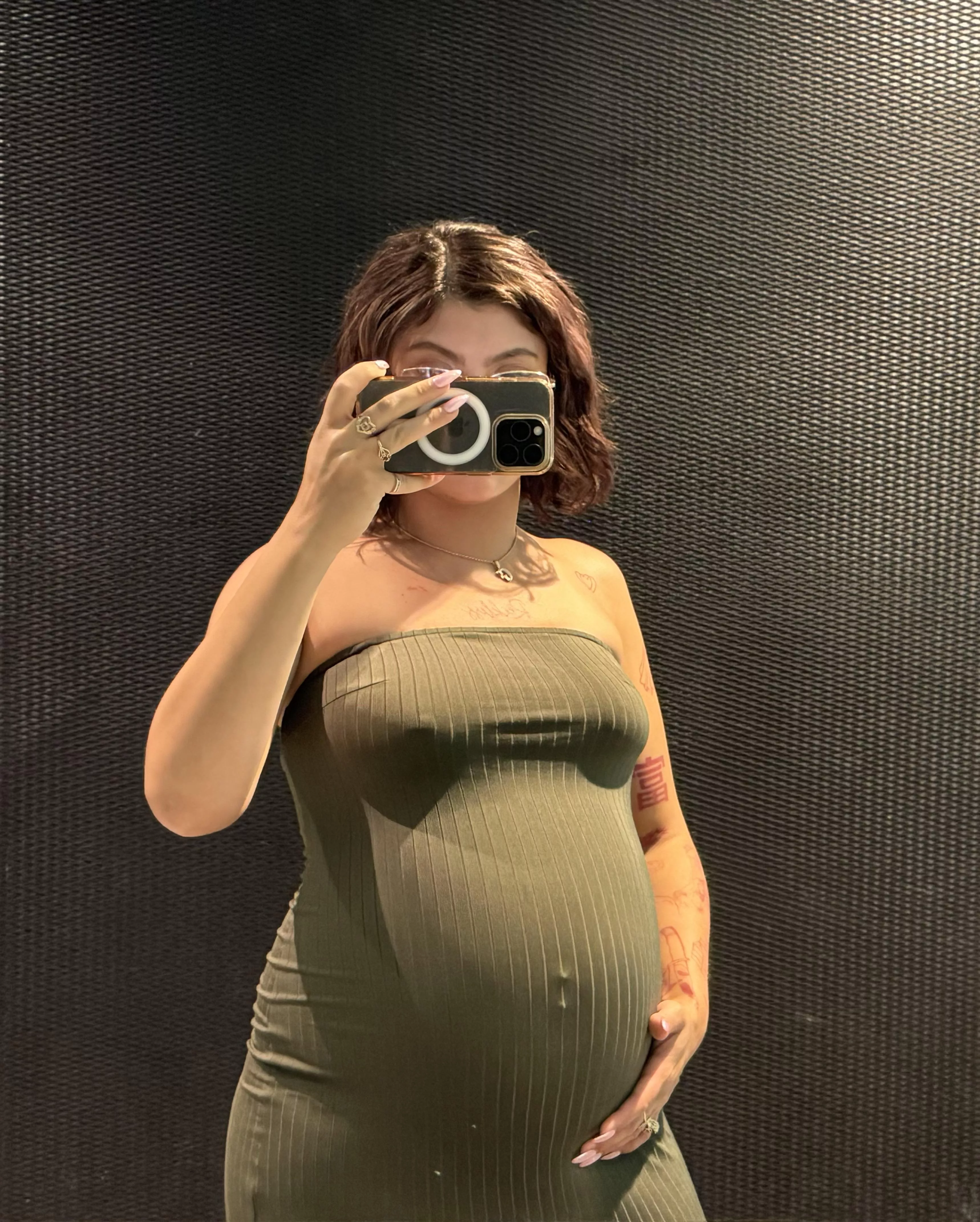 31 weeks 5’2🥰🤤