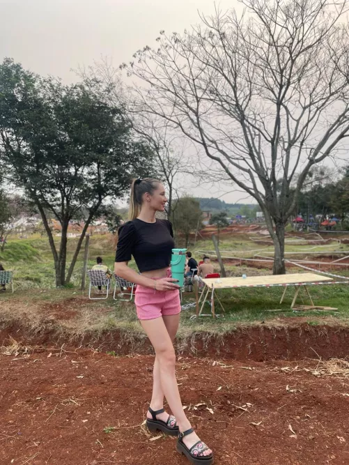 How's my outfit for today
