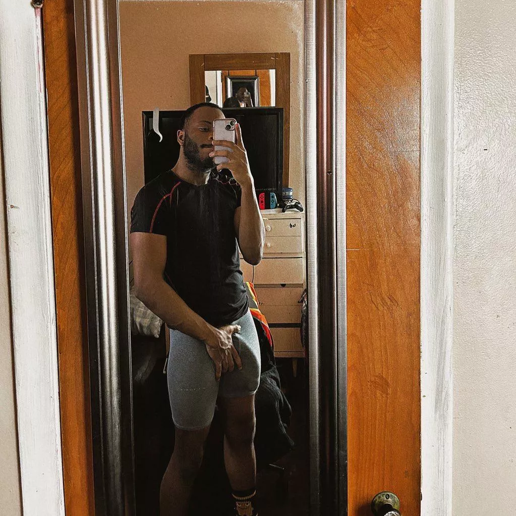 I think there’s a snake in my briefs 🐍