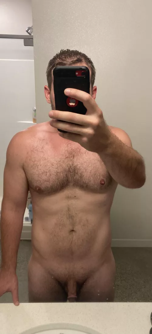 Is this still an attractive dad bod? [34]