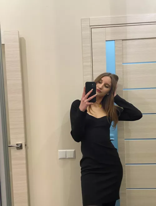 My best friend said that I look great in a tight dress