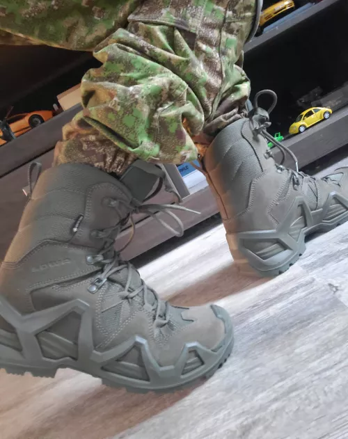 My Lowa Zephyr MKII just arrived 