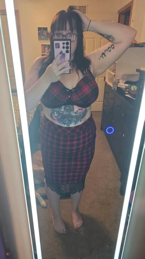 Now that I'm (re)verified, it's time to continue this party. Also, shout out to my dog. She's the real star here