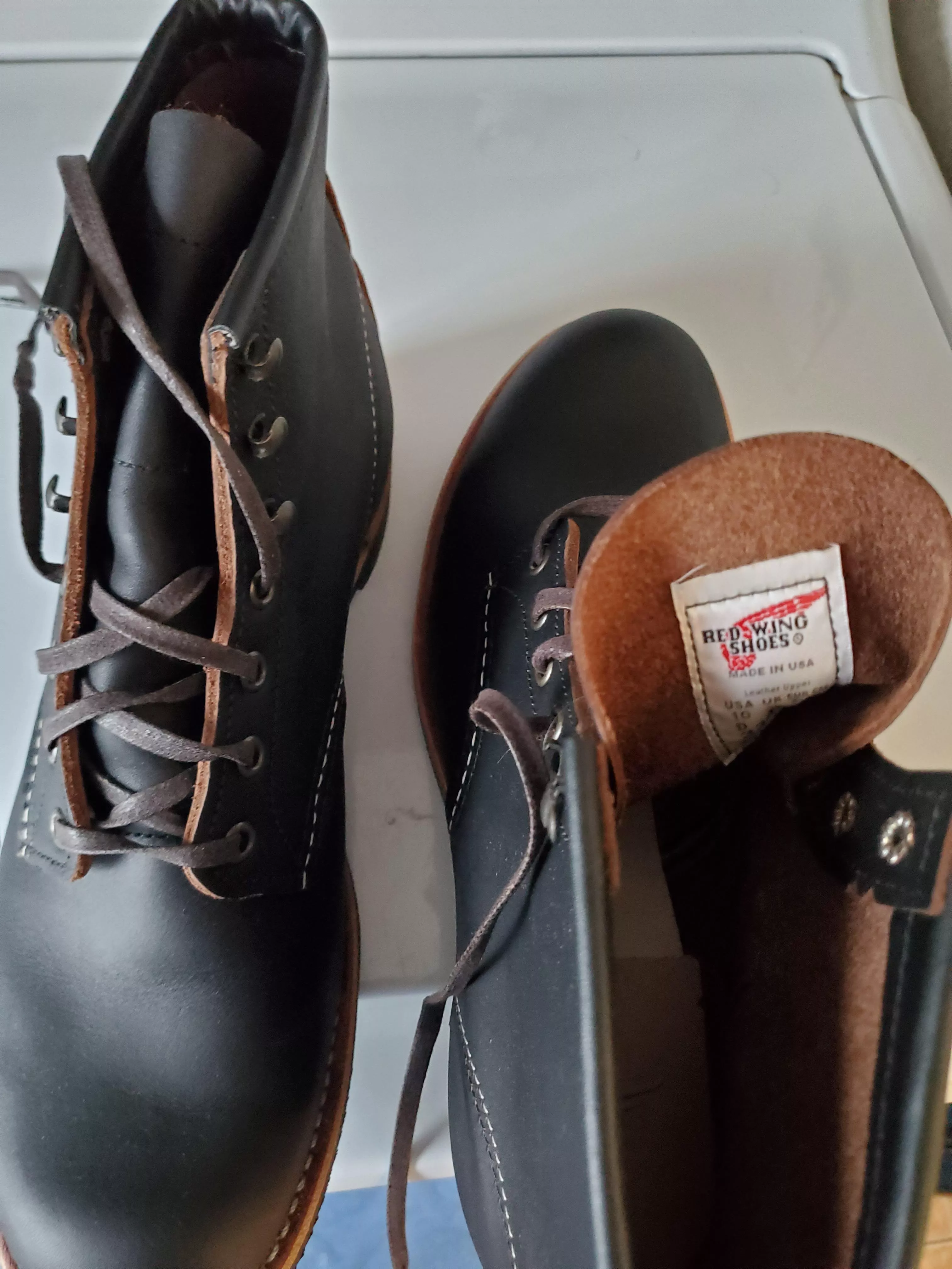 Redwing blacksmith's