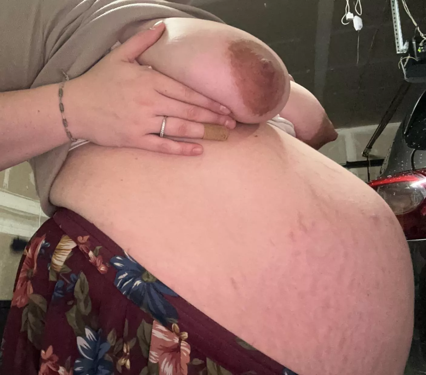 Big Pregnant Woman 🥰