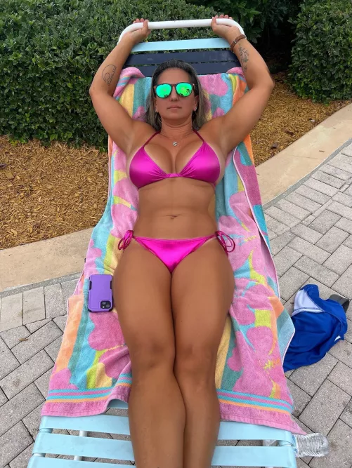 Catch some rays with me today 