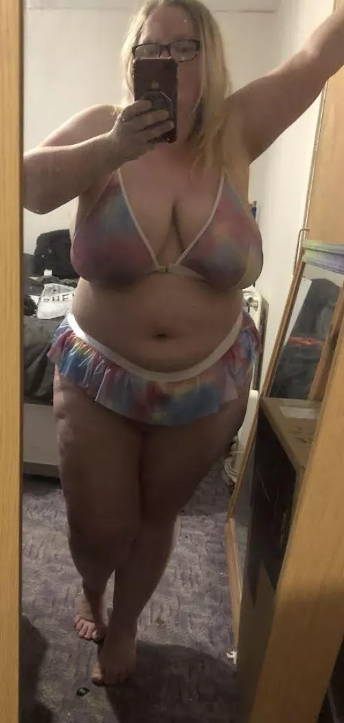 Feeling a bit cheeky tonight 😘