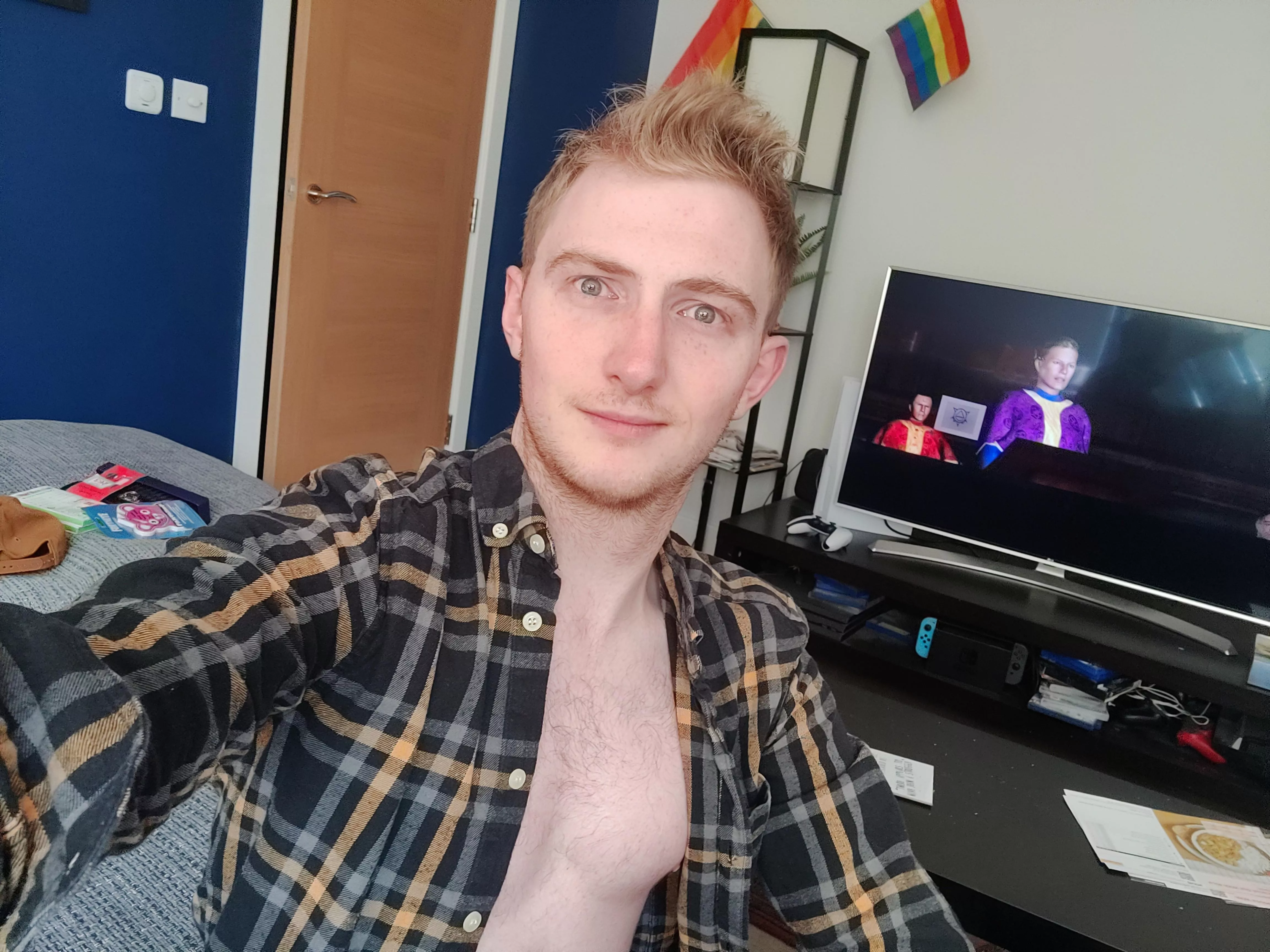 I was going to go out partying this weekend, but think I'll stay in gaming instead 