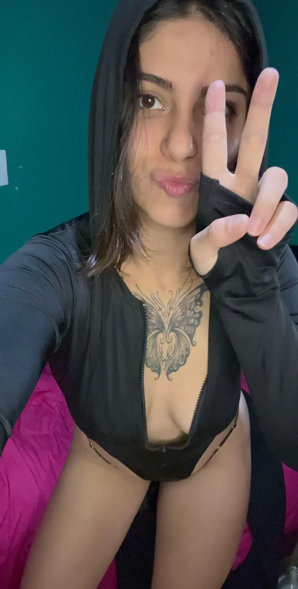 I’d love to get on my knees and show you my best donut smile.
