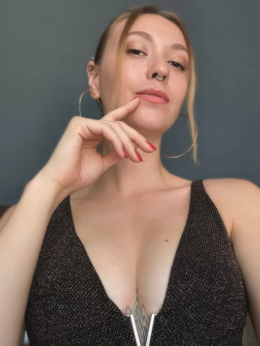 It’s a lazy day so no bra