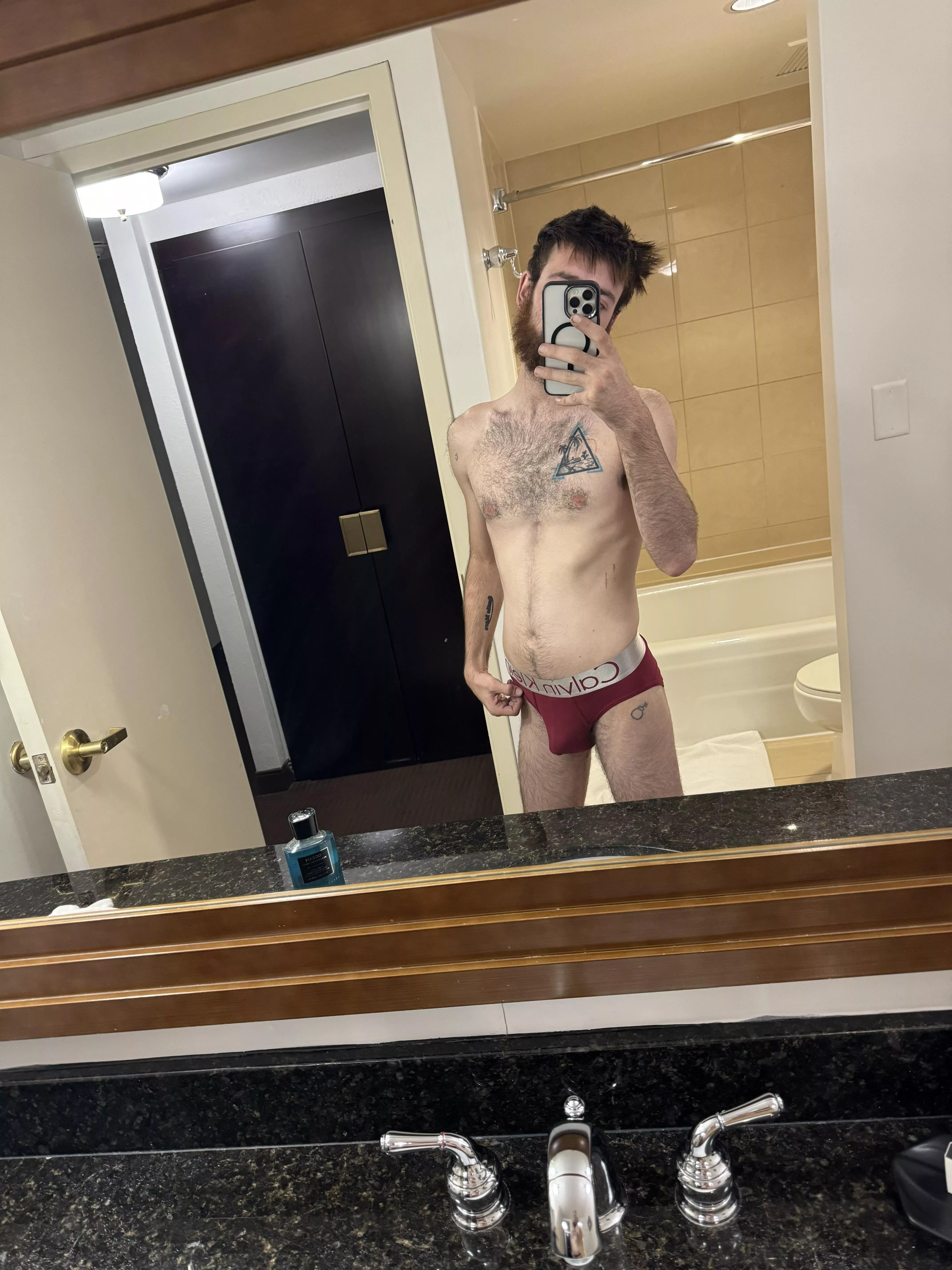 Loved the lighting in this bathroom 