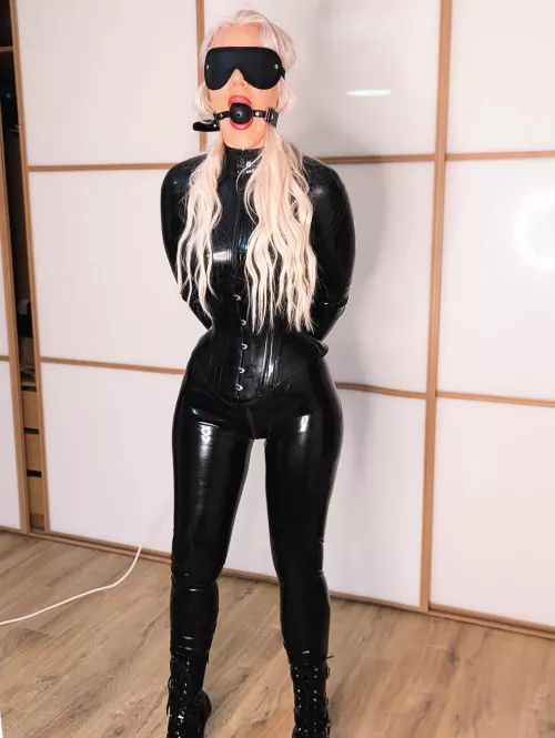 Mommy's ready Huni..