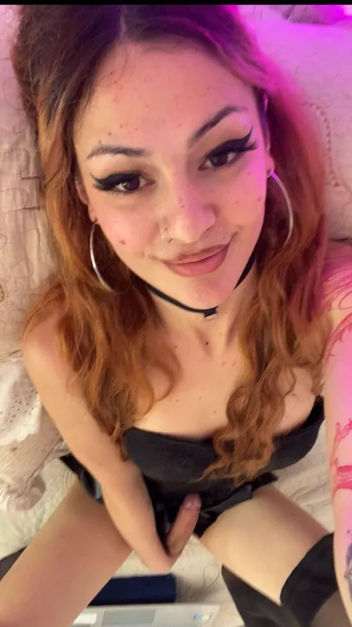 My eyes are up here 😇