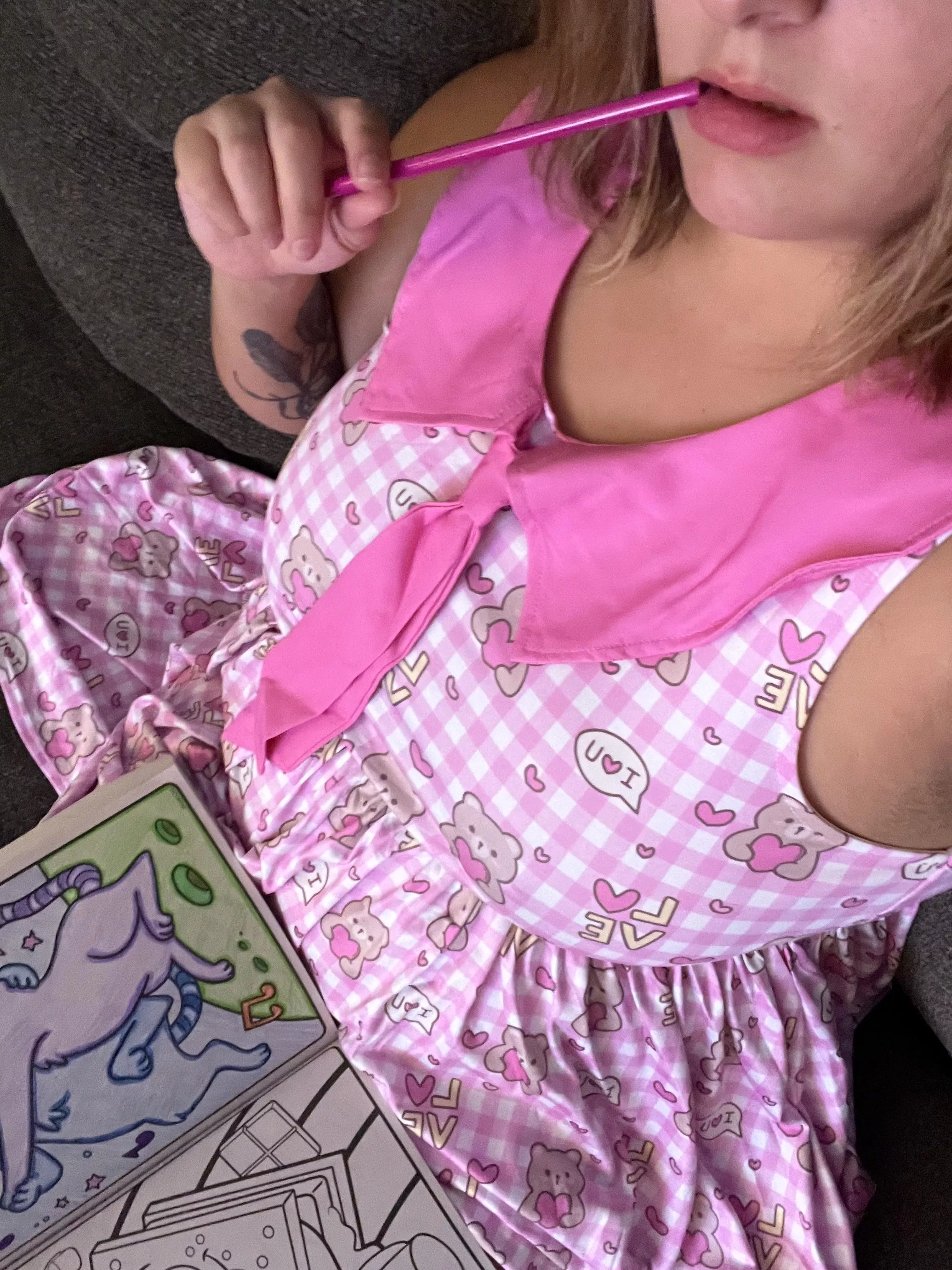 Who wants to color with me?