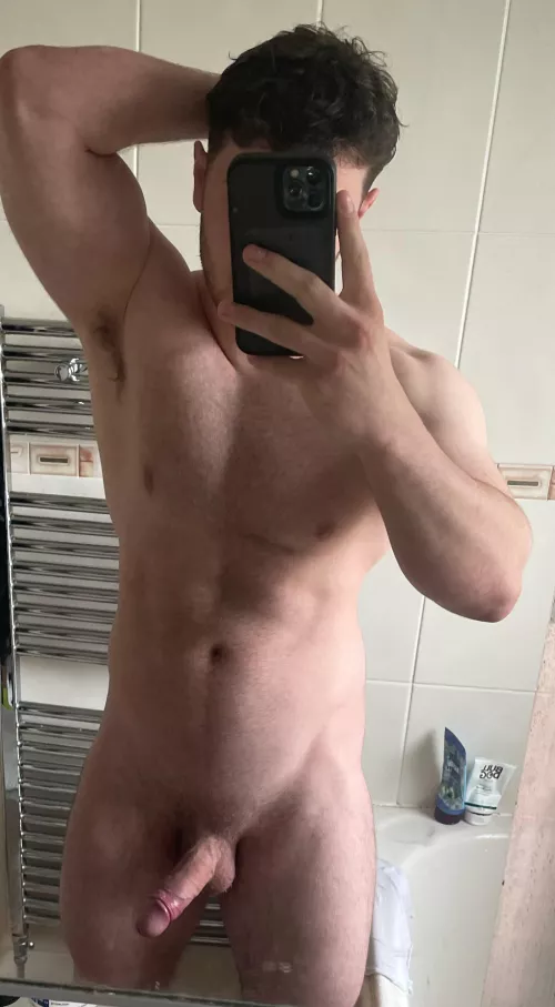 (19) jus out the shower, suck my clean dick