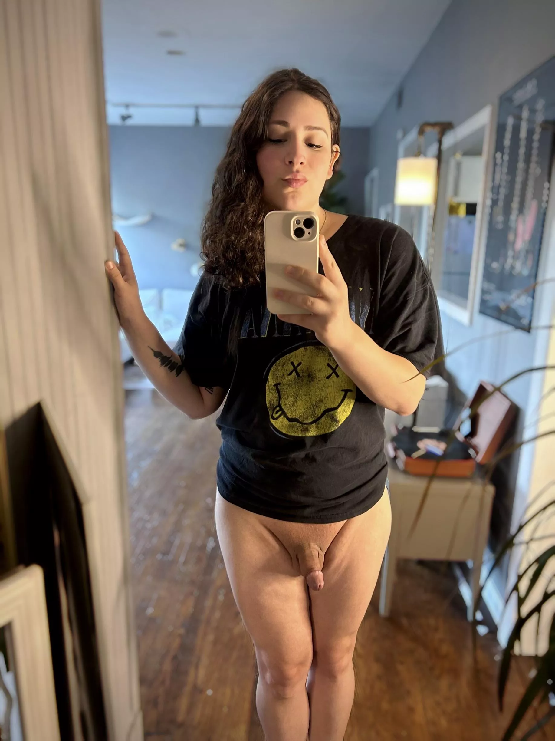 Girlfriend material or nahh