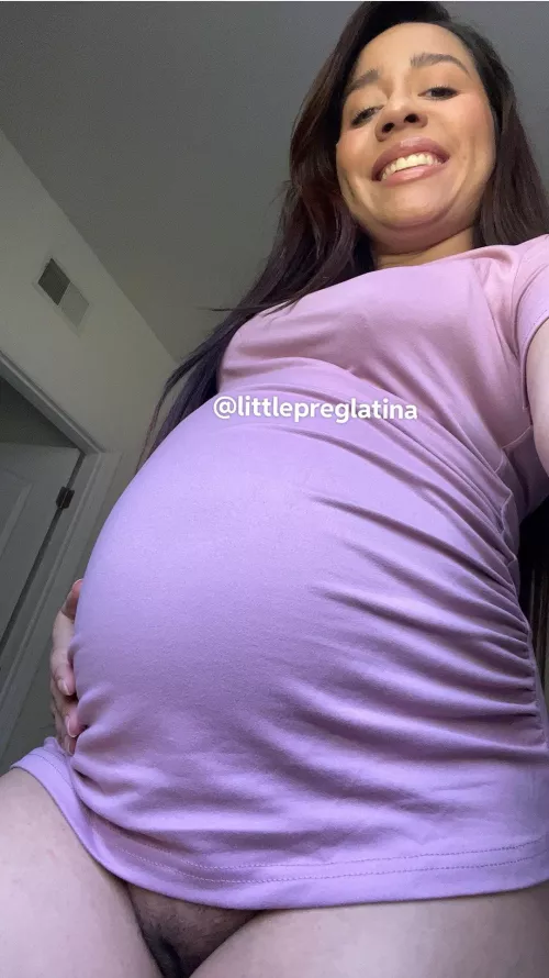 Guess how many month is my preggo bump 