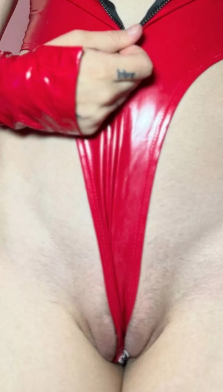 I enjoy when the panties are so stretched