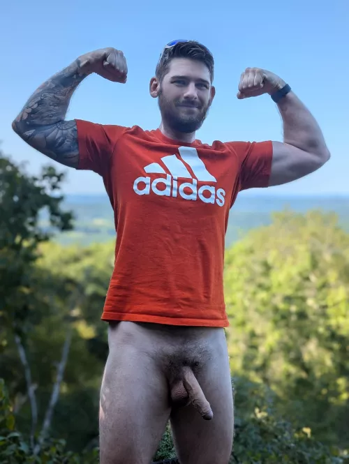 Looking for a hiking partner, must have knee pads