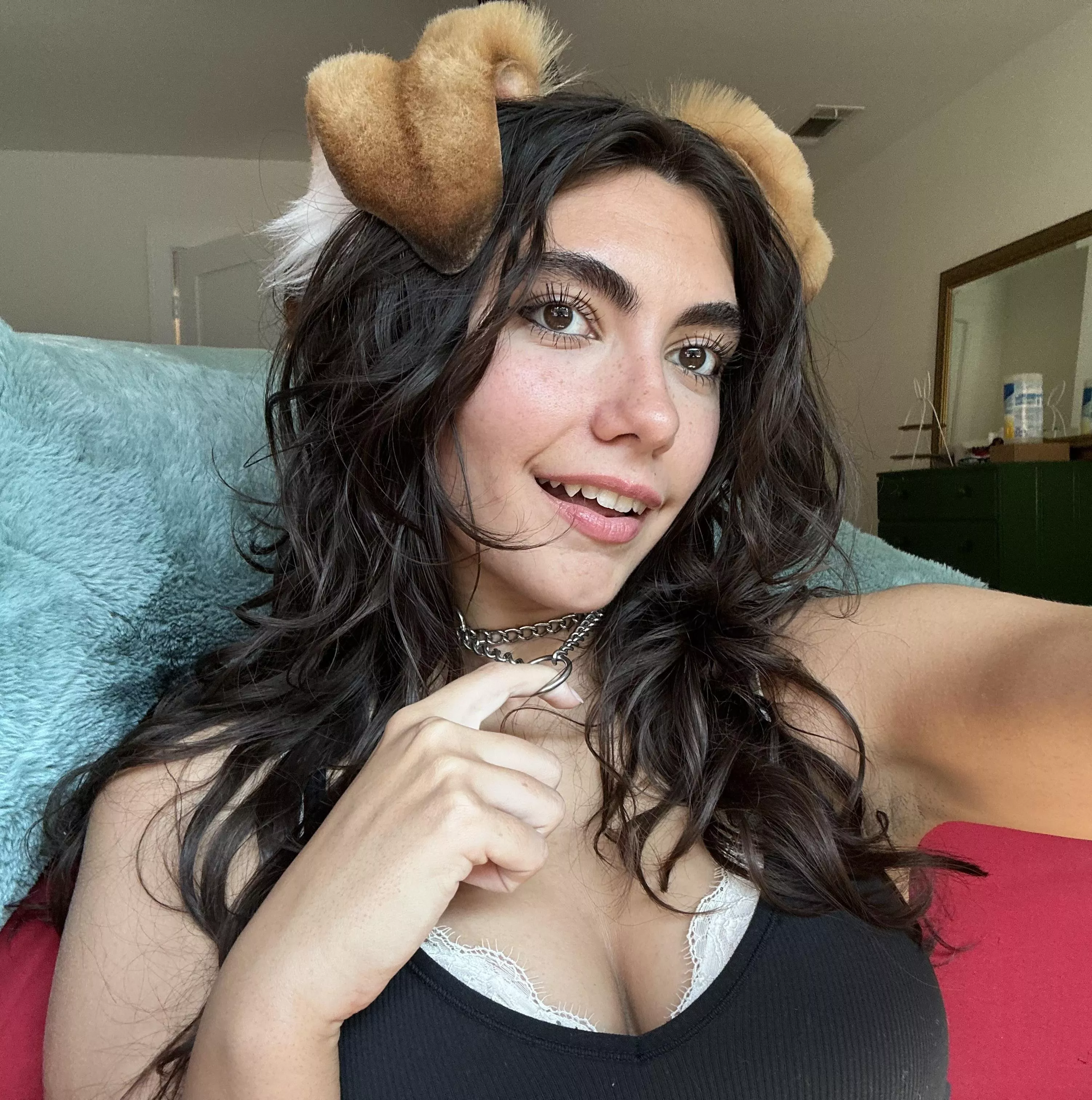 My biggest flex: naturally sharp canines