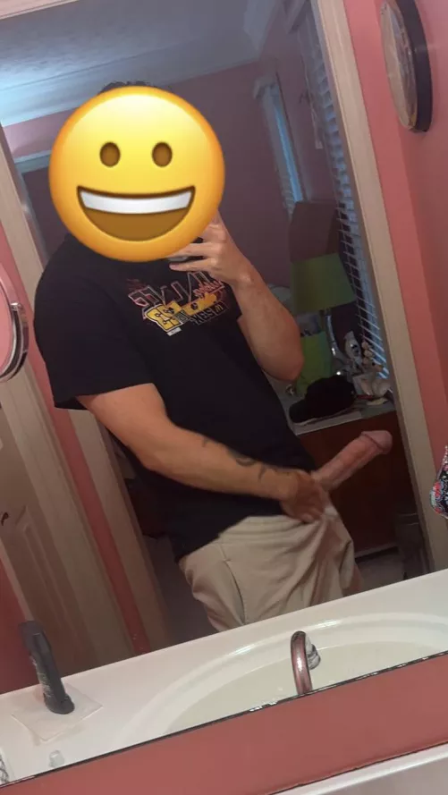 This angle shows off my girth, would you agree 