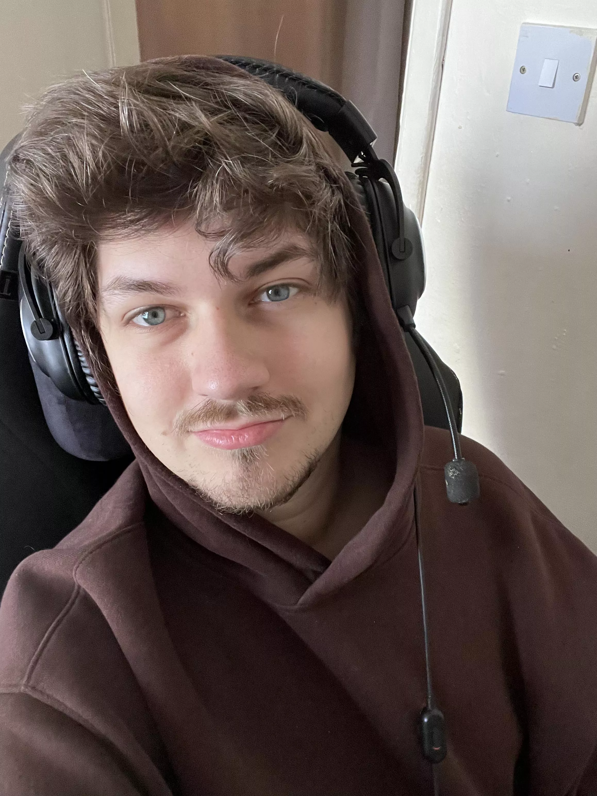 Thought I’d have a blast playing WoW this weekend but I’ve nobody to explore with. 🥲