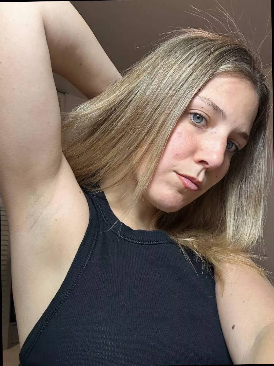 What nickname would you give a girl with such adorable armpits?
