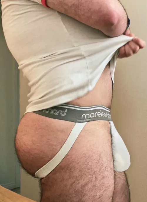 (32) You can see the whole outline with this white jock 