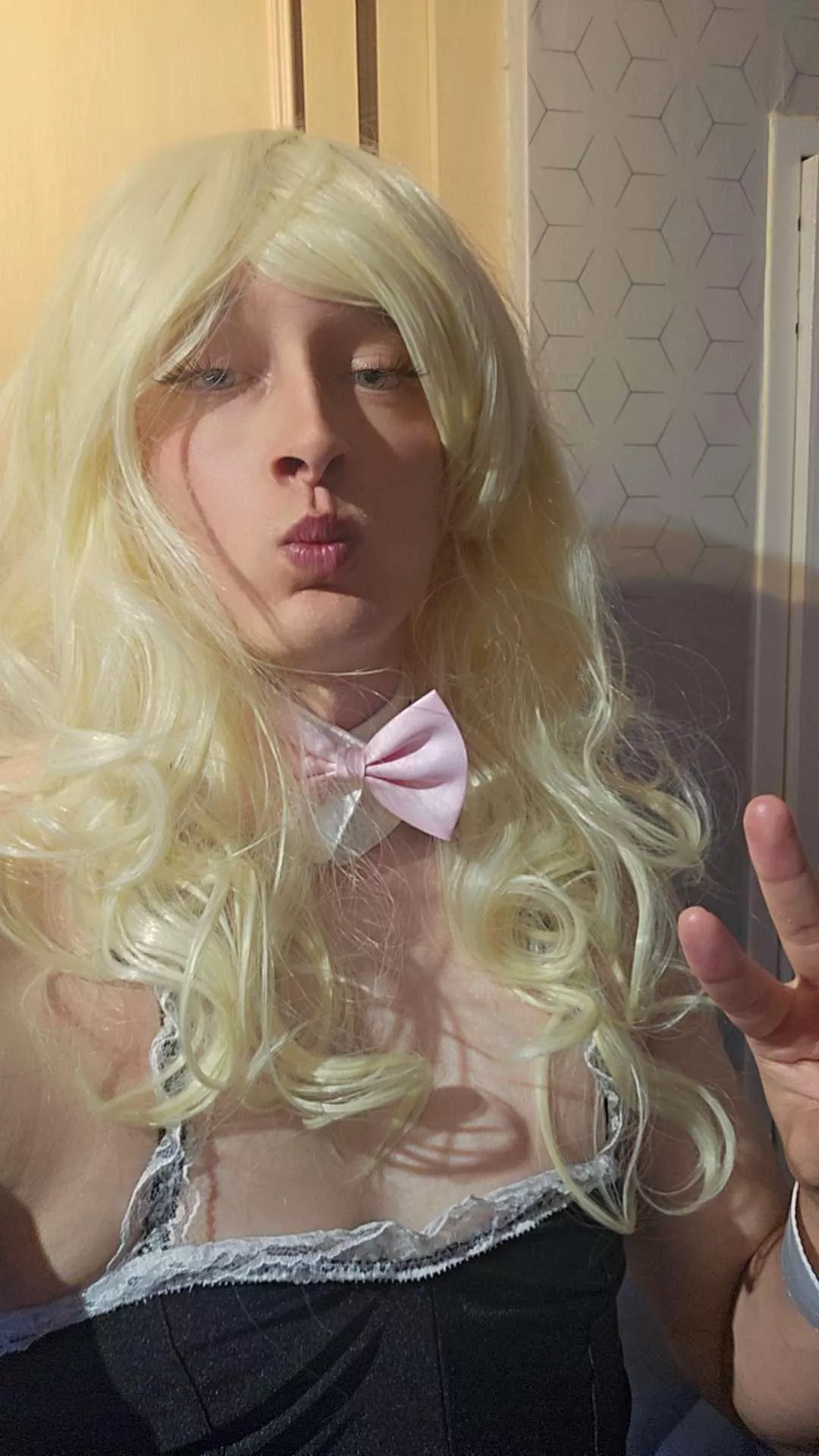 Do i look good enough