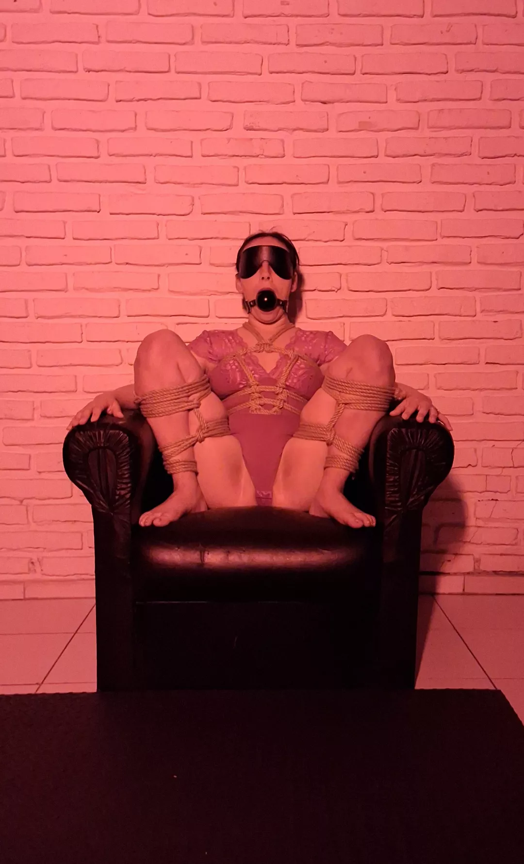 Dungeon shibari, chest harness and futomomo 