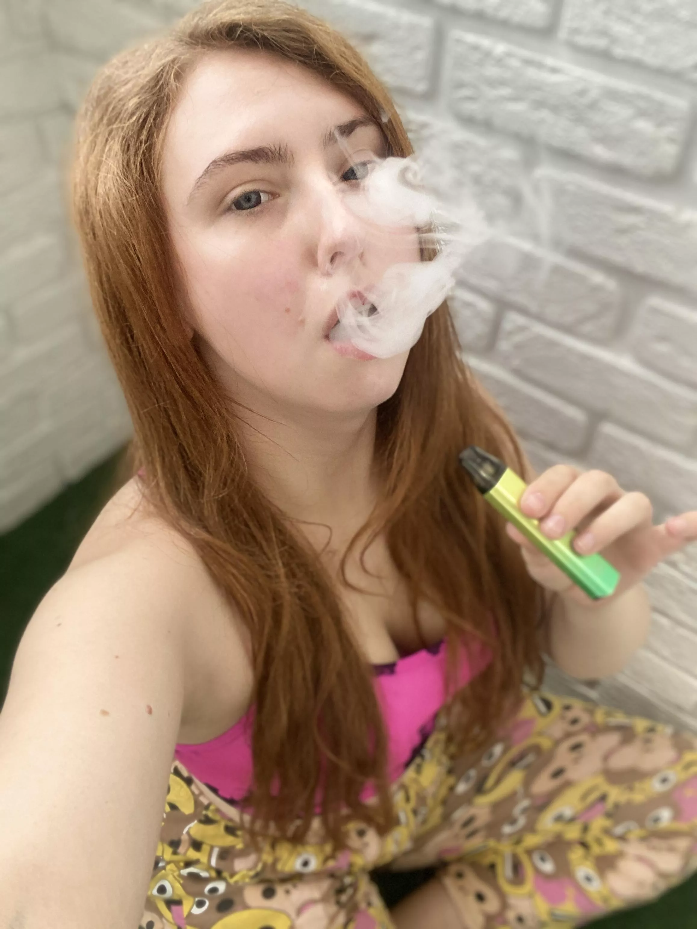 Even though the vape doesn't stink, the habit of smoking on the balcony remains