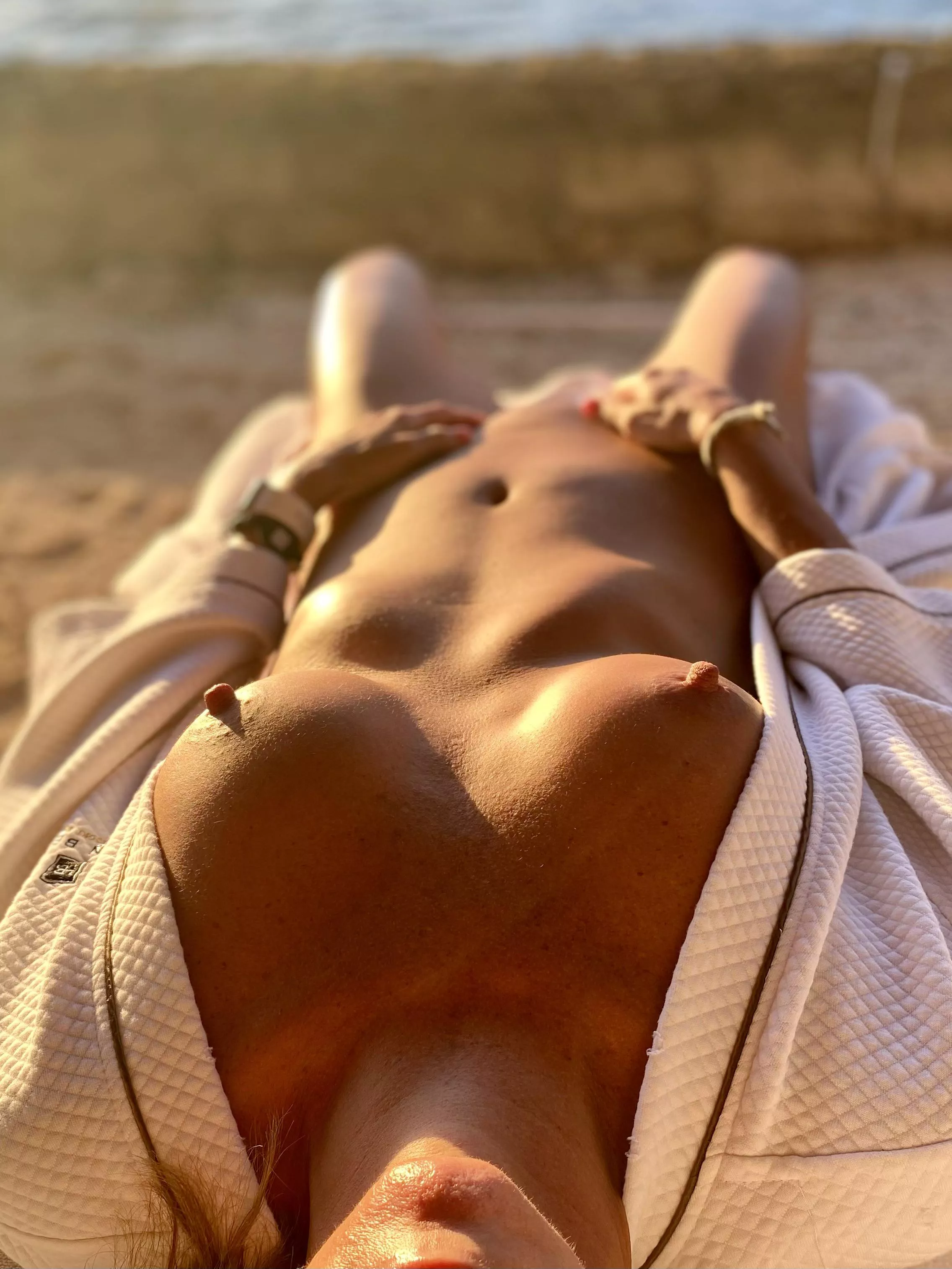 Hello sunshine. 53(f) and sexyAF 