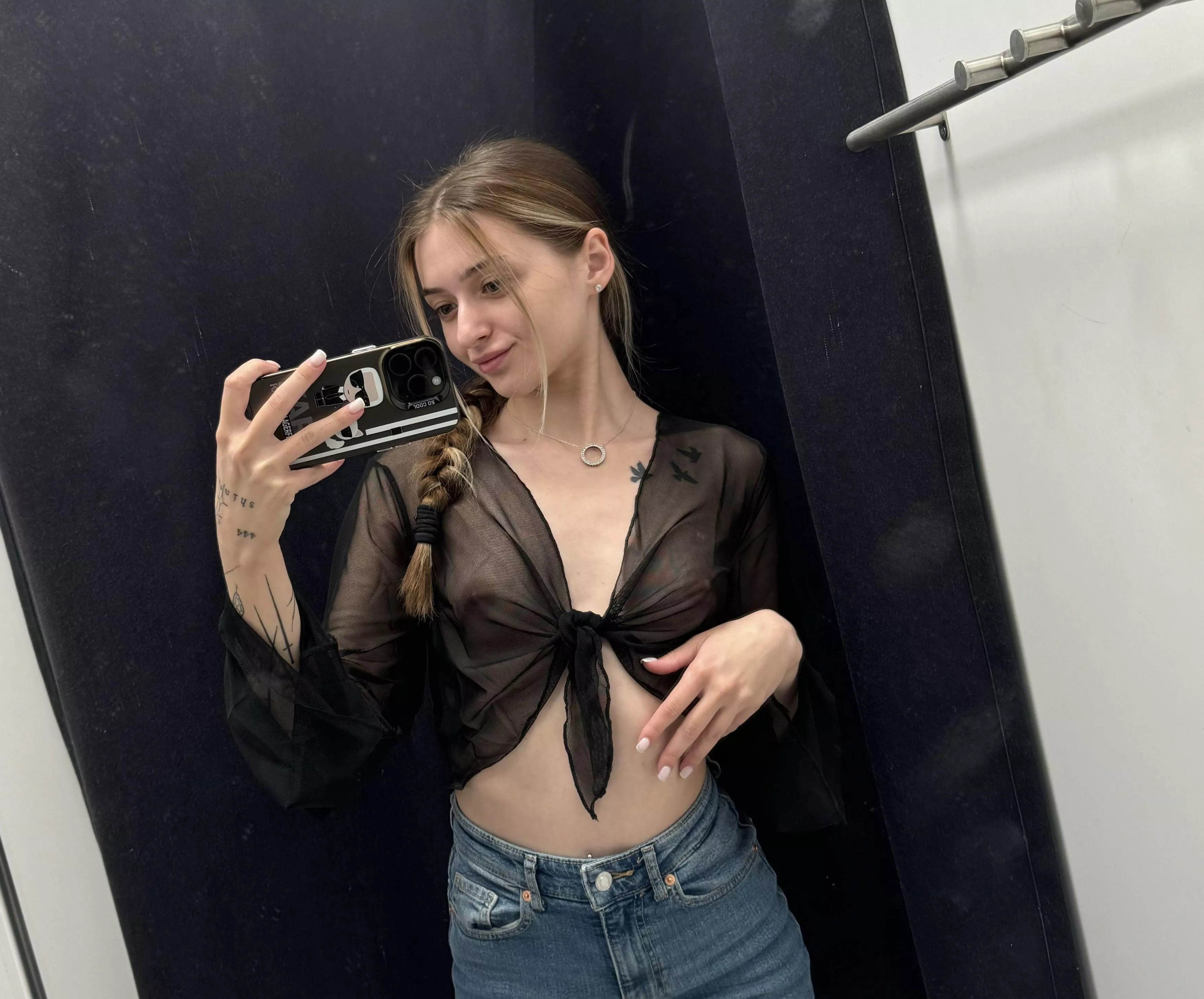 I love taking selfies in changing room