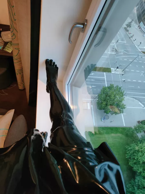 I was on vacation and brought my latex to the hotel 🖤😄 (Socks, stockings, panties, garter belt, skirt)