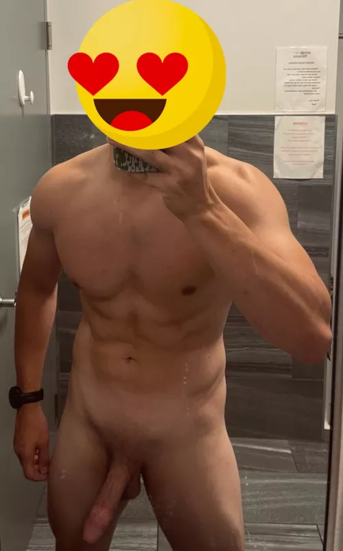 If you don’t take a dirty gym selfie, did you even go? (32)