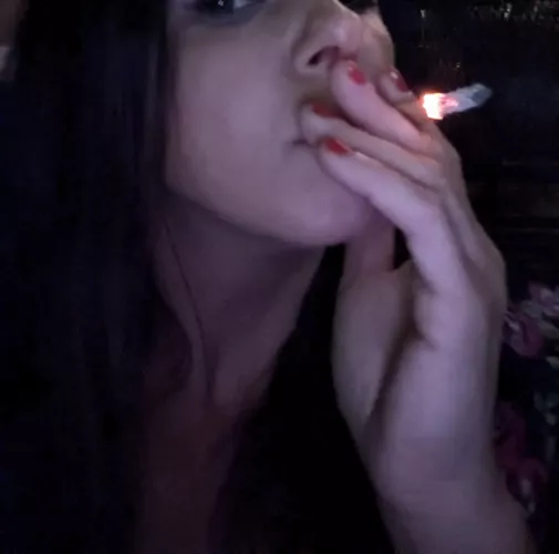 I'm addicted to Nicotine,and sex.I can never get enough. I'm a smoking Nymphomaniac🫦