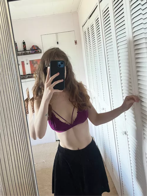 Quick pic before school [F]